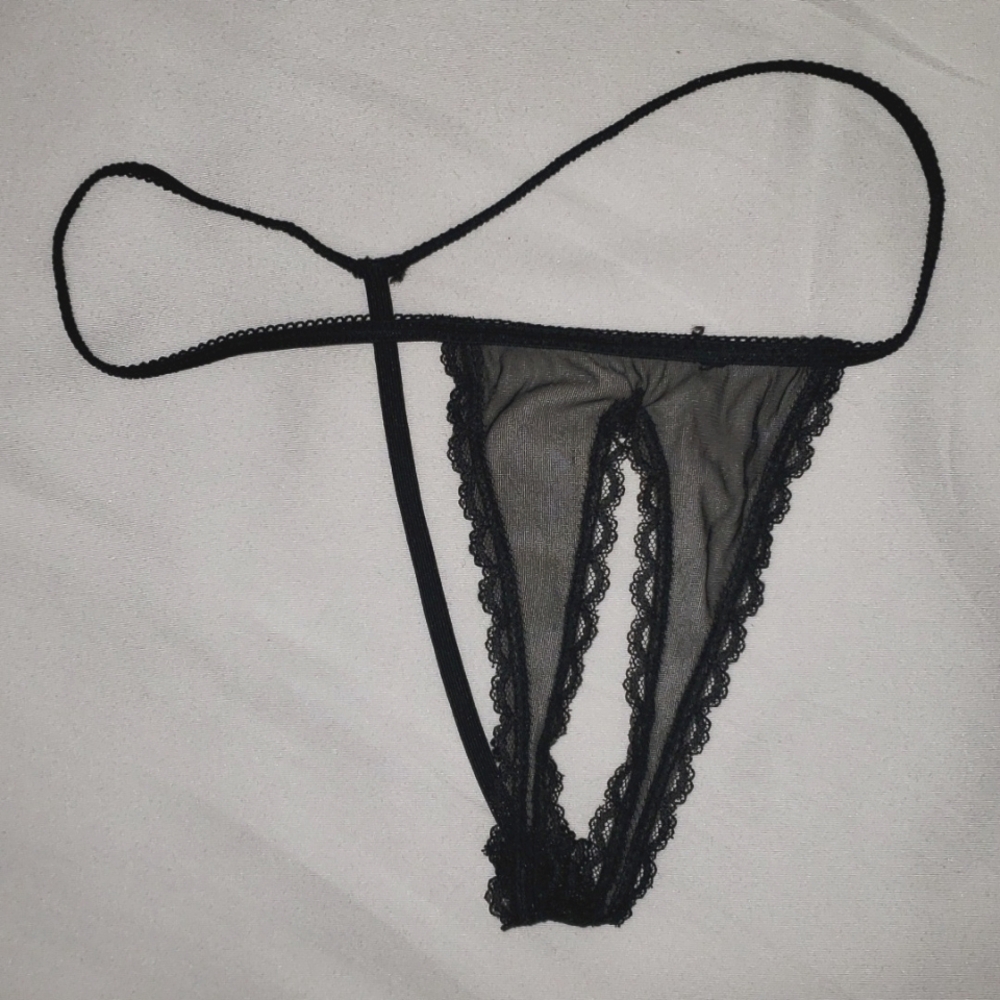 Crotchless thong new